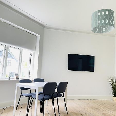 Aday - City Central Mansion - 1 Bedroom Apartment With Garden Aalborg Ngoại thất bức ảnh